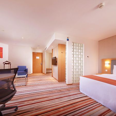 Holiday Inn Express Shanghai Jiading Industry Park By Ihg Luaran gambar