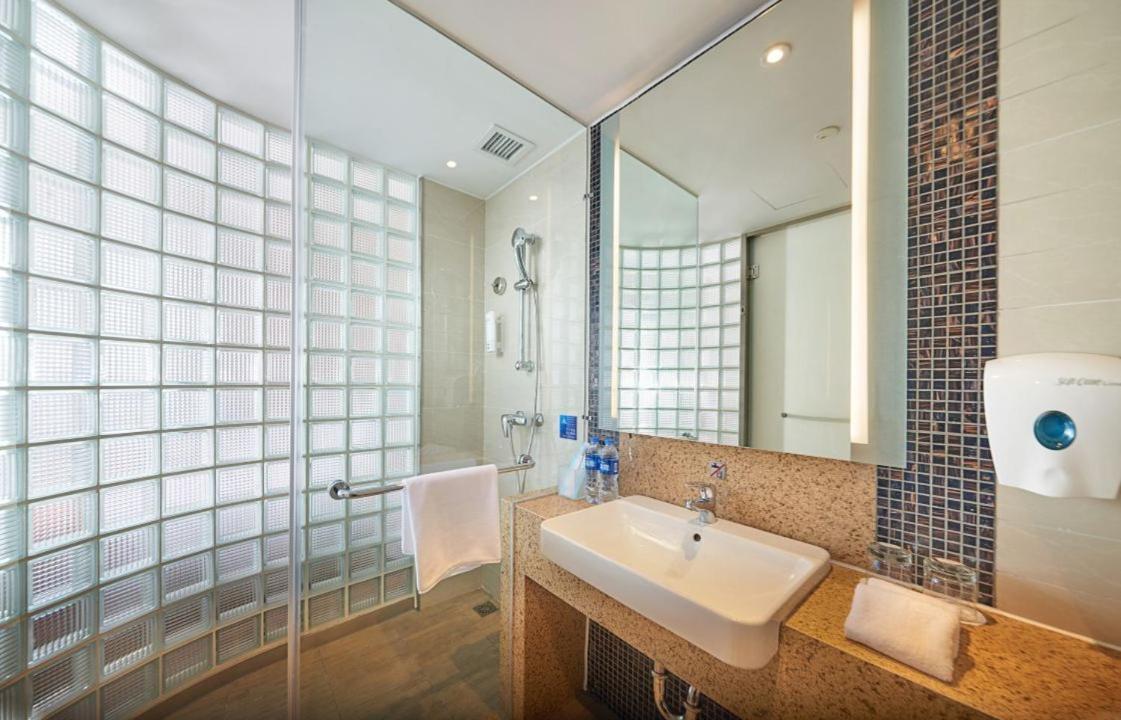 Holiday Inn Express Shanghai Jiading Industry Park By Ihg Luaran gambar