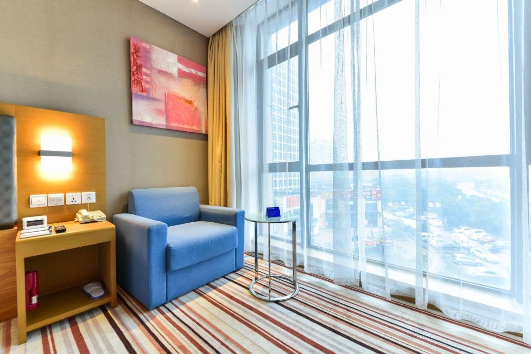 Holiday Inn Express Shanghai Jiading Industry Park By Ihg Luaran gambar