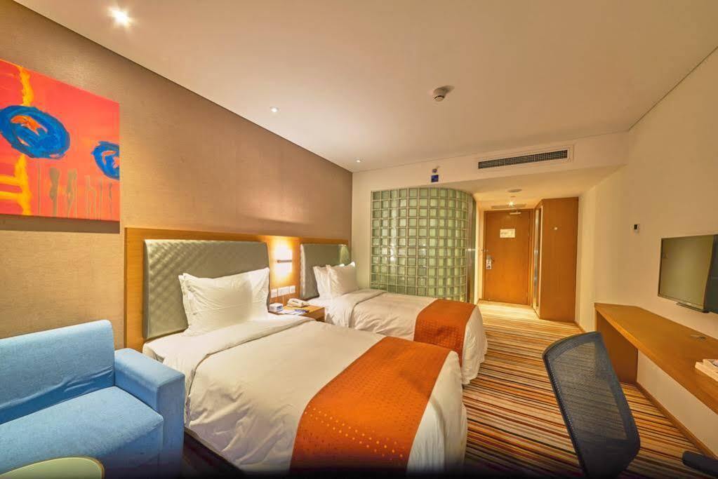 Holiday Inn Express Shanghai Jiading Industry Park By Ihg Luaran gambar